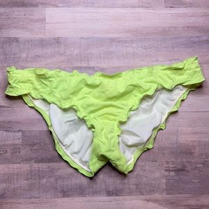 Victoria’s Secret Ruffle Scrunch Back Bikini